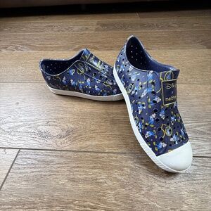 Native x Disney 50th Anniversary Walt Disney World Jefferson Shoes, Size 3